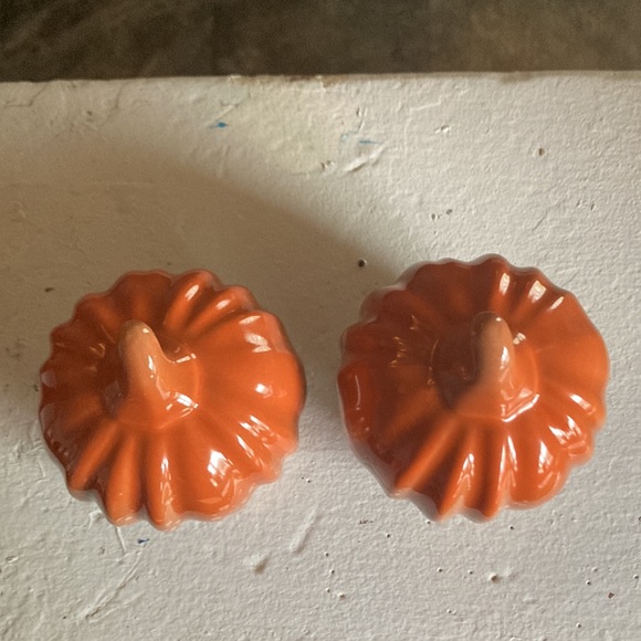 NWT Bundle-So Very Blessed Wood Pumpkin Sign & Orange Glazed Porcelain Pumpkins - Picture 8 of 15